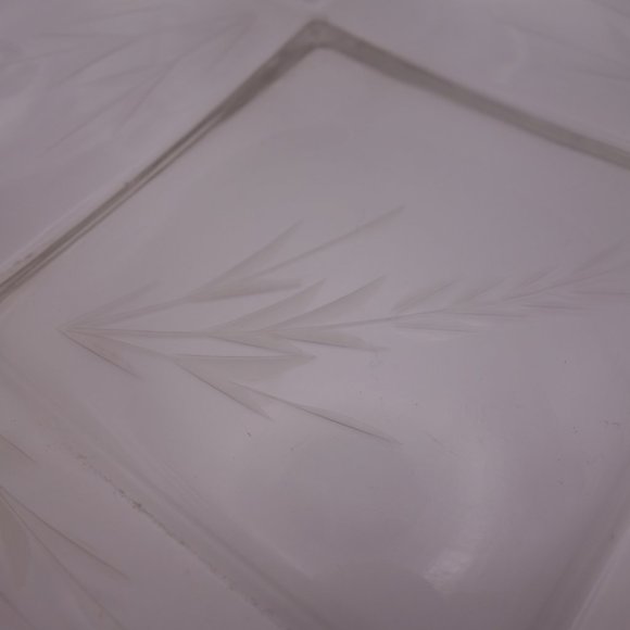 Square Glass Cigar Ash Tray with Wheat Stalk Etching Design - Picture 4 of 12